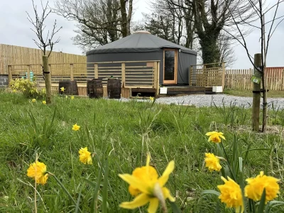 8 metre Yurt with connected bathroom by Yurts.ie